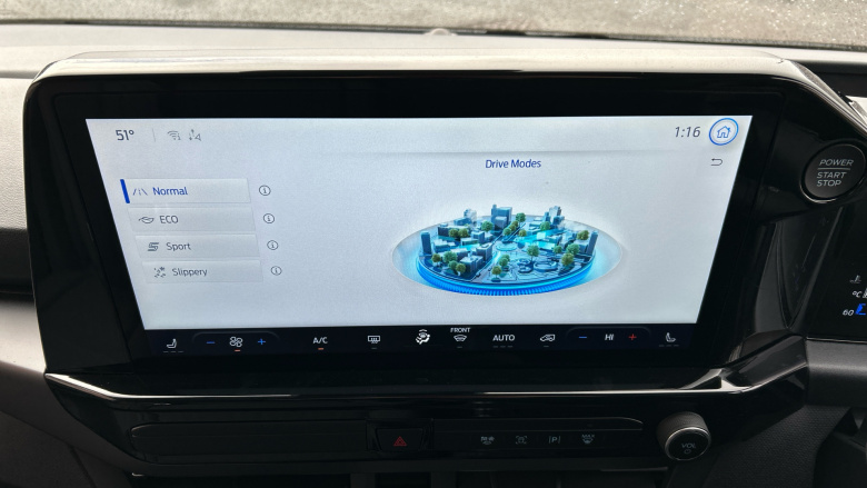 Ford Tourneo Custom 320 L1 Diesel Fwd 2.0 EcoBlue 136ps H1 Titanium 8 seater Auto